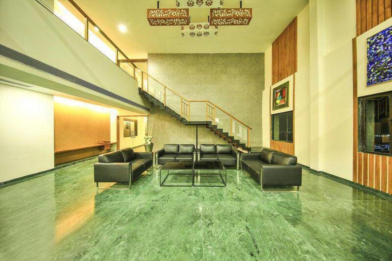 Fabhotel Flora Vastral Ahmedabad Exteriör bild