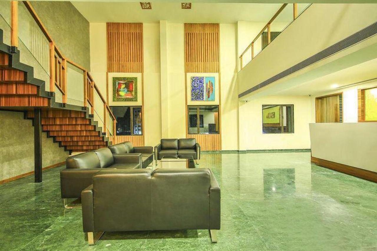 Fabhotel Flora Vastral Ahmedabad Exteriör bild
