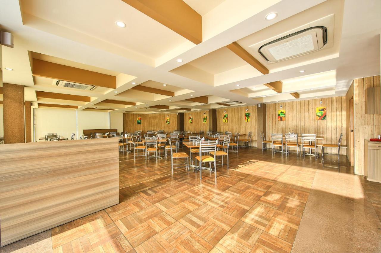 Fabhotel Flora Vastral Ahmedabad Exteriör bild