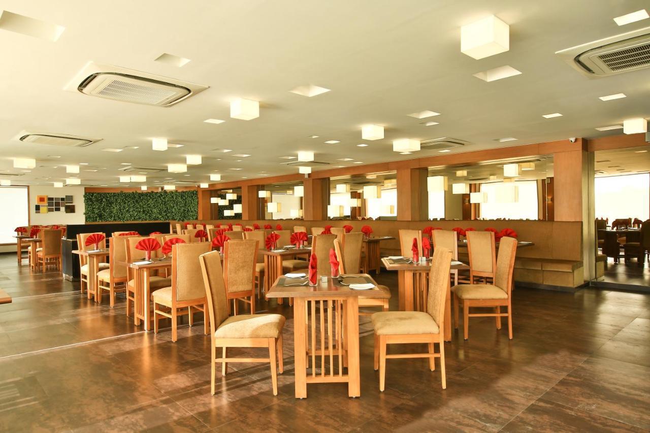 Fabhotel Flora Vastral Ahmedabad Exteriör bild