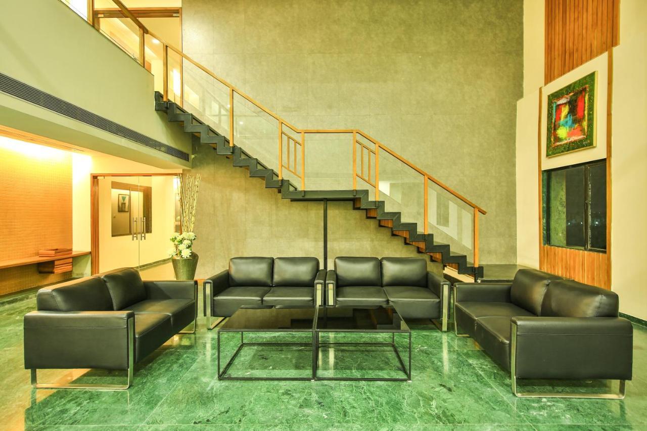 Fabhotel Flora Vastral Ahmedabad Exteriör bild