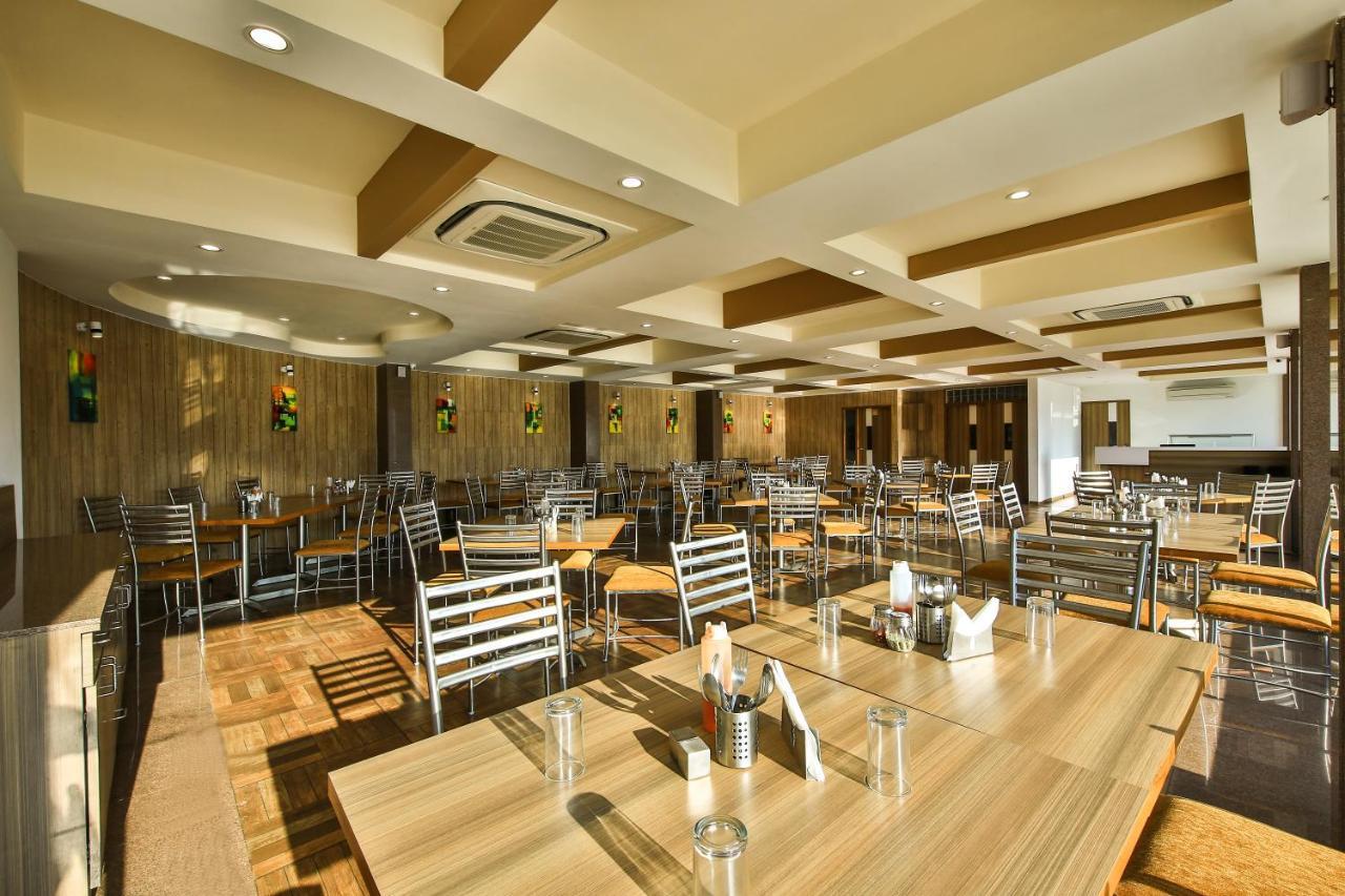 Fabhotel Flora Vastral Ahmedabad Exteriör bild