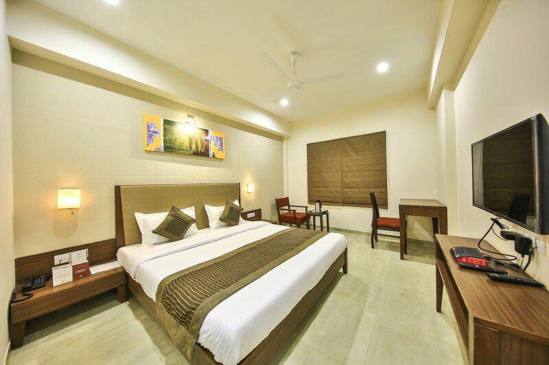 Fabhotel Flora Vastral Ahmedabad Exteriör bild
