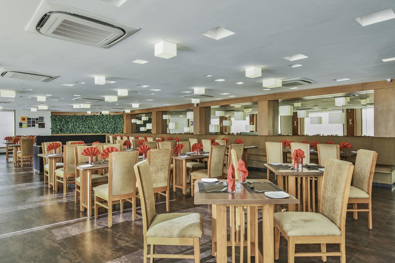 Fabhotel Flora Vastral Ahmedabad Exteriör bild