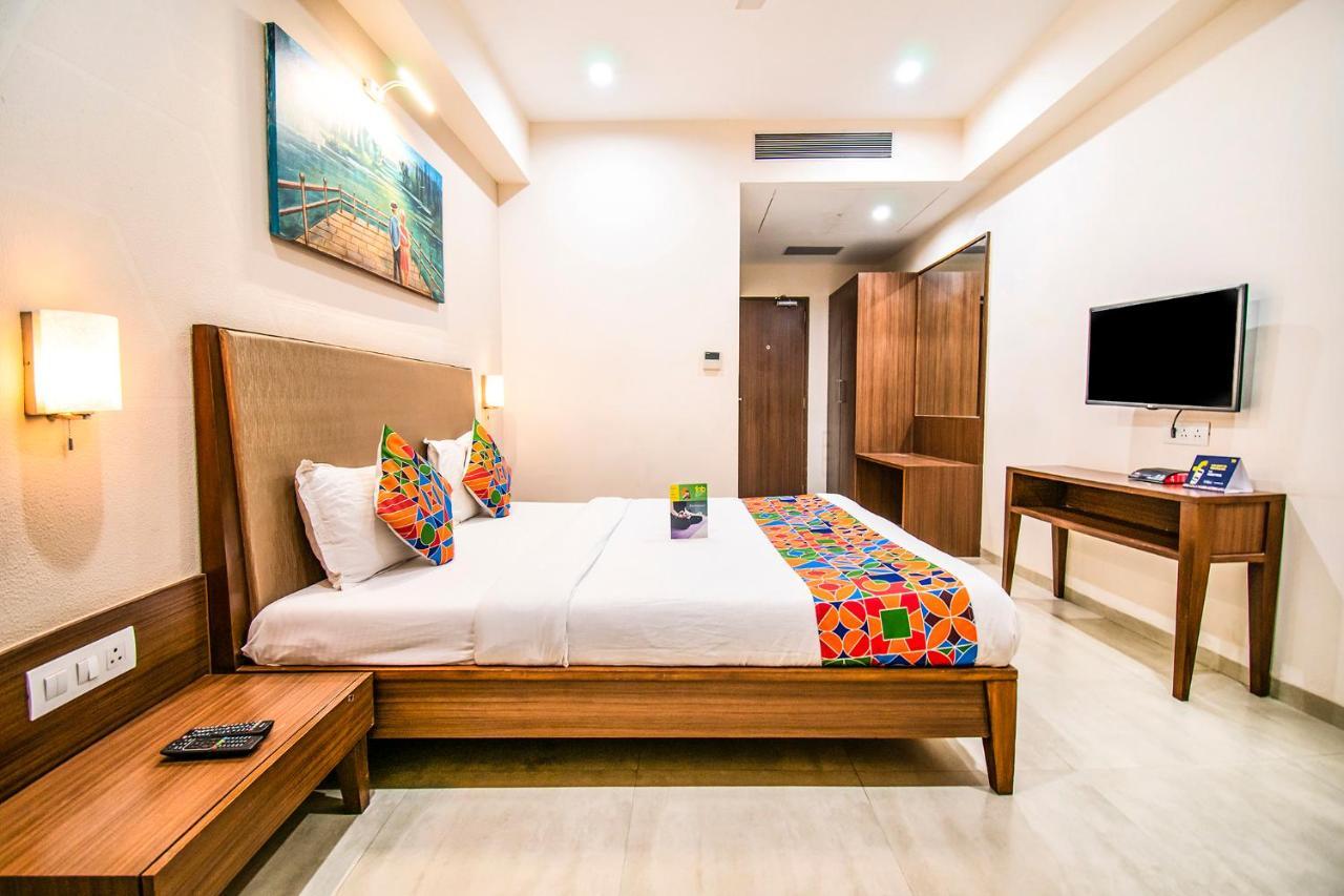 Fabhotel Flora Vastral Ahmedabad Exteriör bild