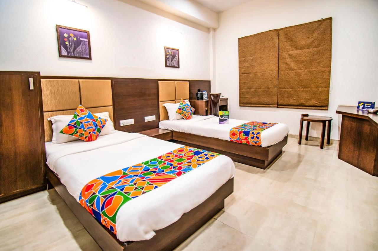 Fabhotel Flora Vastral Ahmedabad Exteriör bild